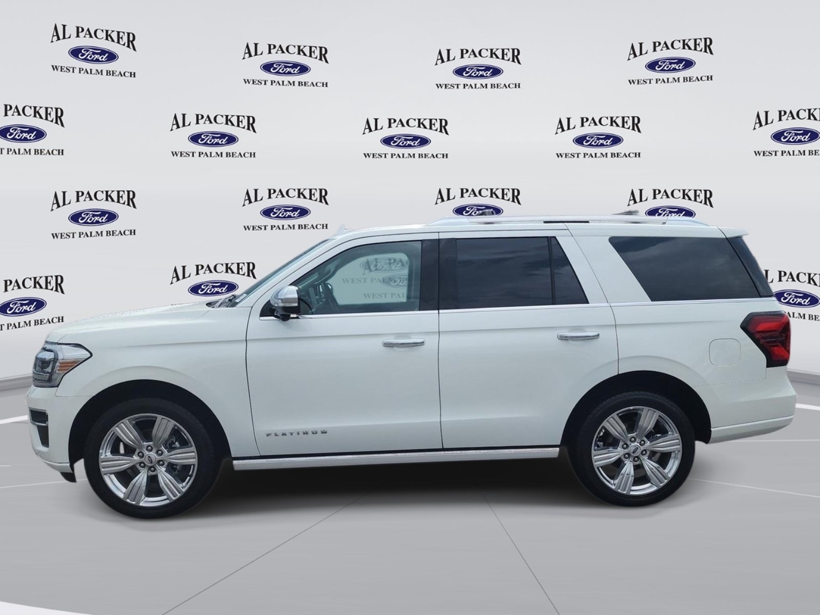 Certified 2023 Ford Expedition Platinum AWD/4WD image 2