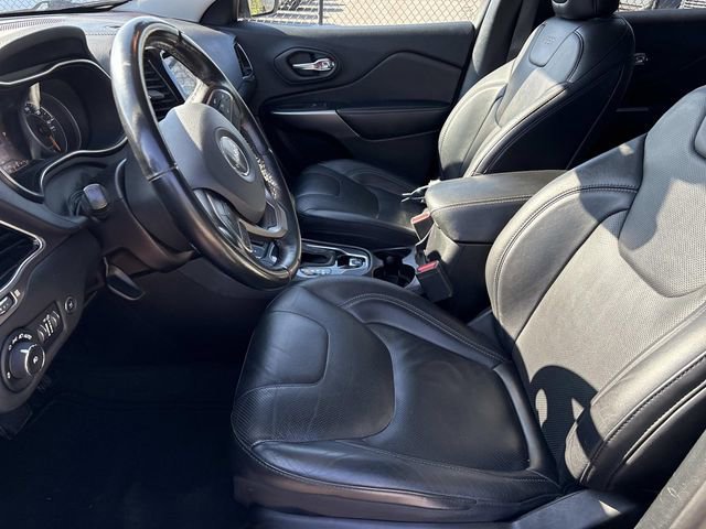 Used 2020 Jeep Cherokee Limited image 26