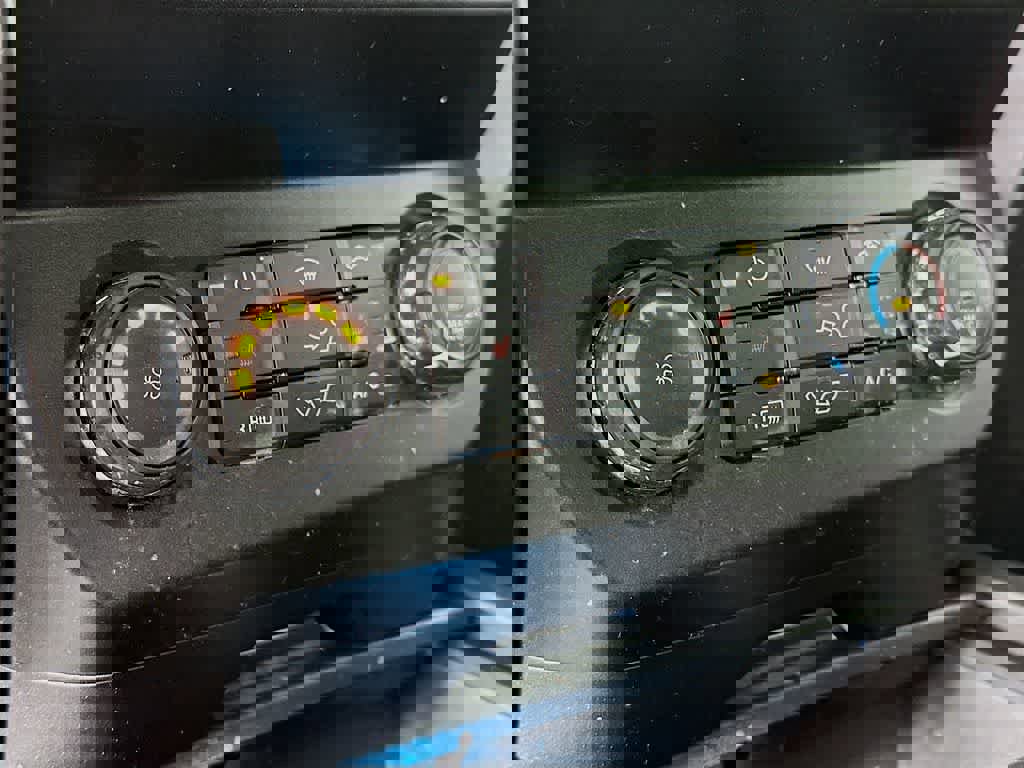 Certified 2019 Ford F150 XLT w/ Equipment Group 302A Luxury image 21