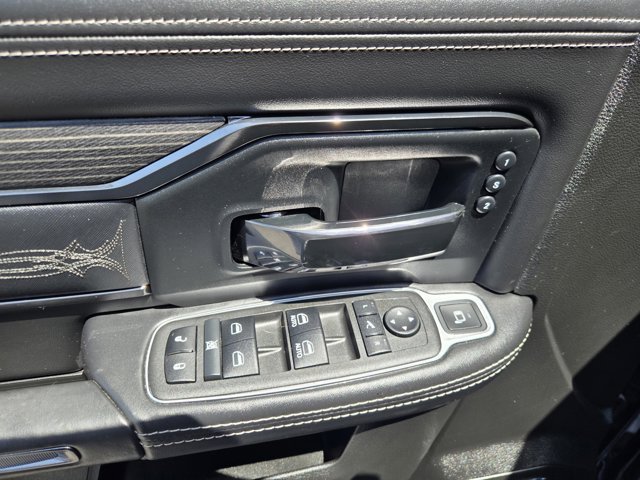 Used 2022 RAM 3500 Limited AWD/4WD image 18