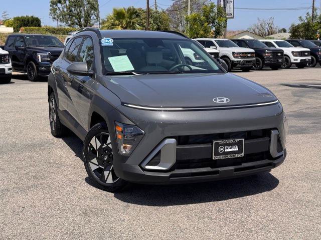 Used 2025 Hyundai Kona SEL FWD image 2