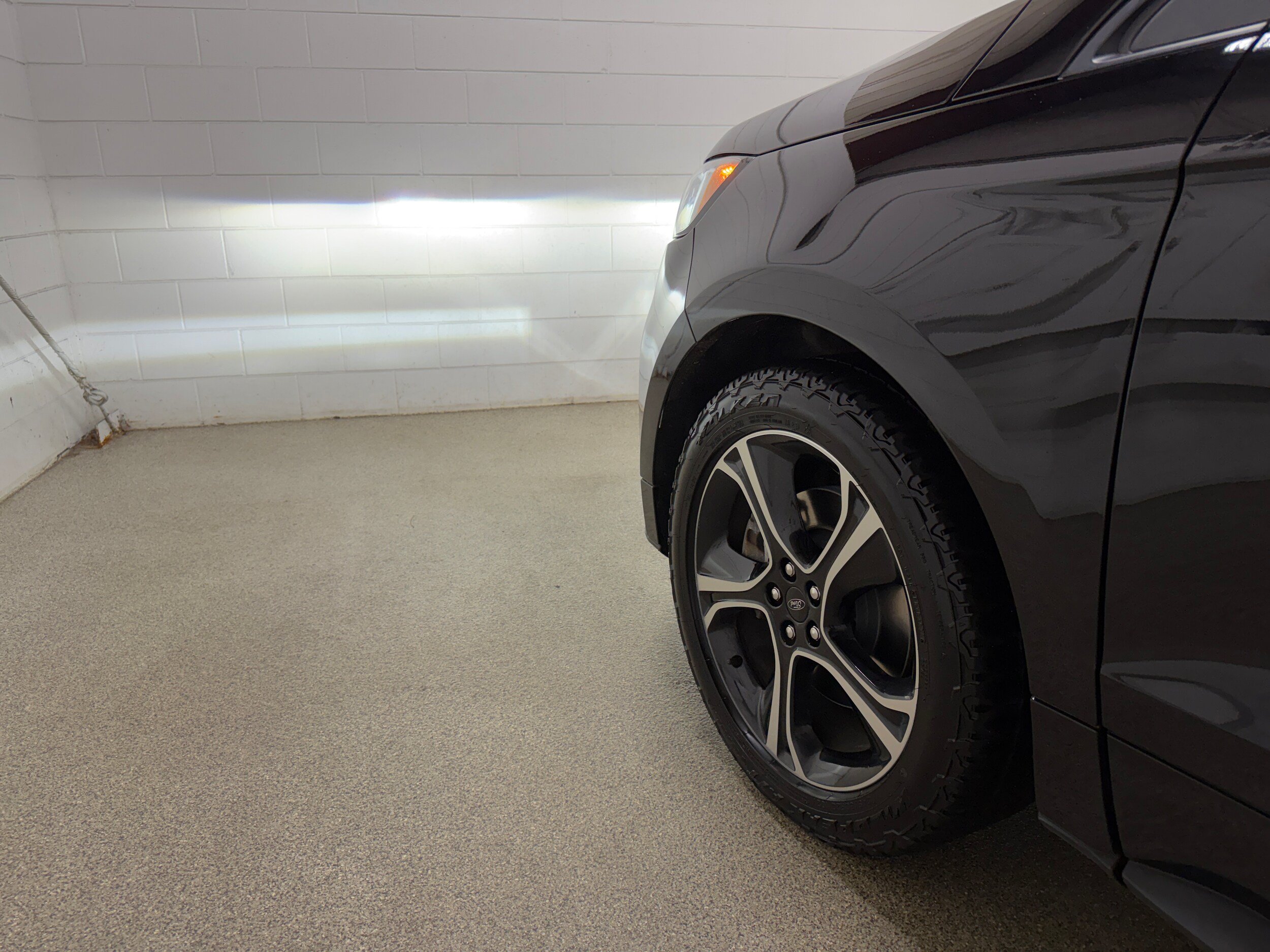 Certified 2020 Ford Edge ST w/ Cold Weather Package AWD/4WD image 38