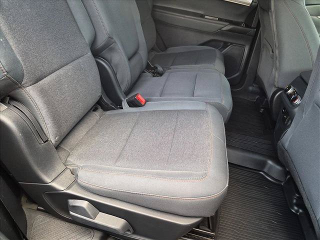 Certified 2025 Ford Explorer Active RWD image 21