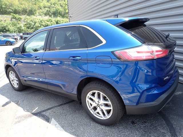 Certified 2024 Ford Edge SEL w/ Convenience Package AWD/4WD image 4