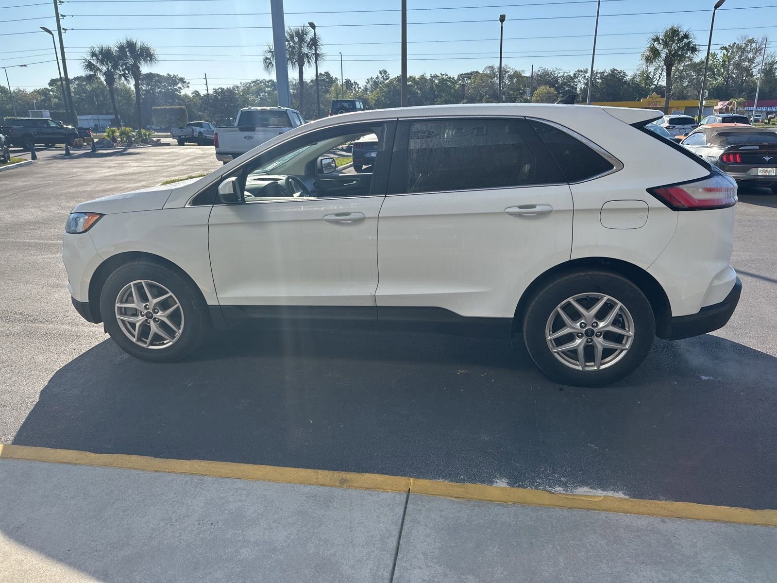 Certified 2024 Ford Edge SEL image 7