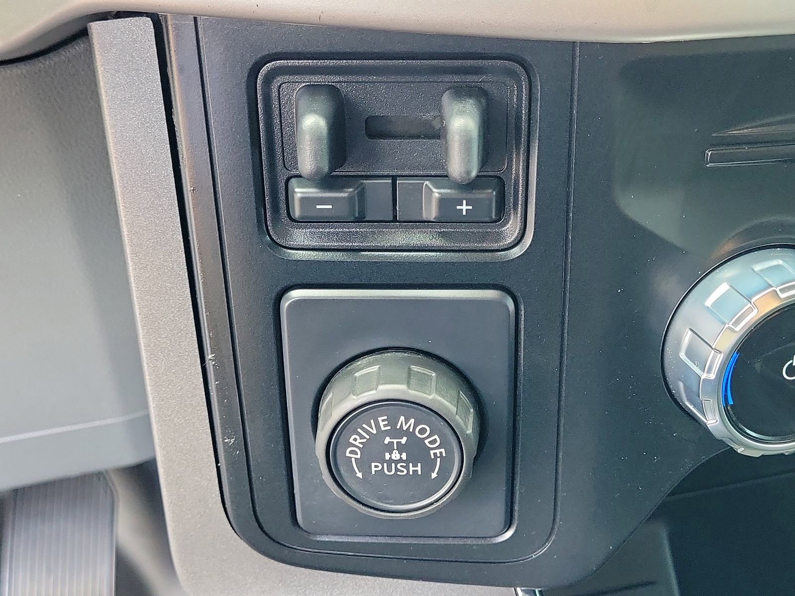 Certified 2023 Ford F150 XLT w/ Equipment Group 302A High RWD image 24