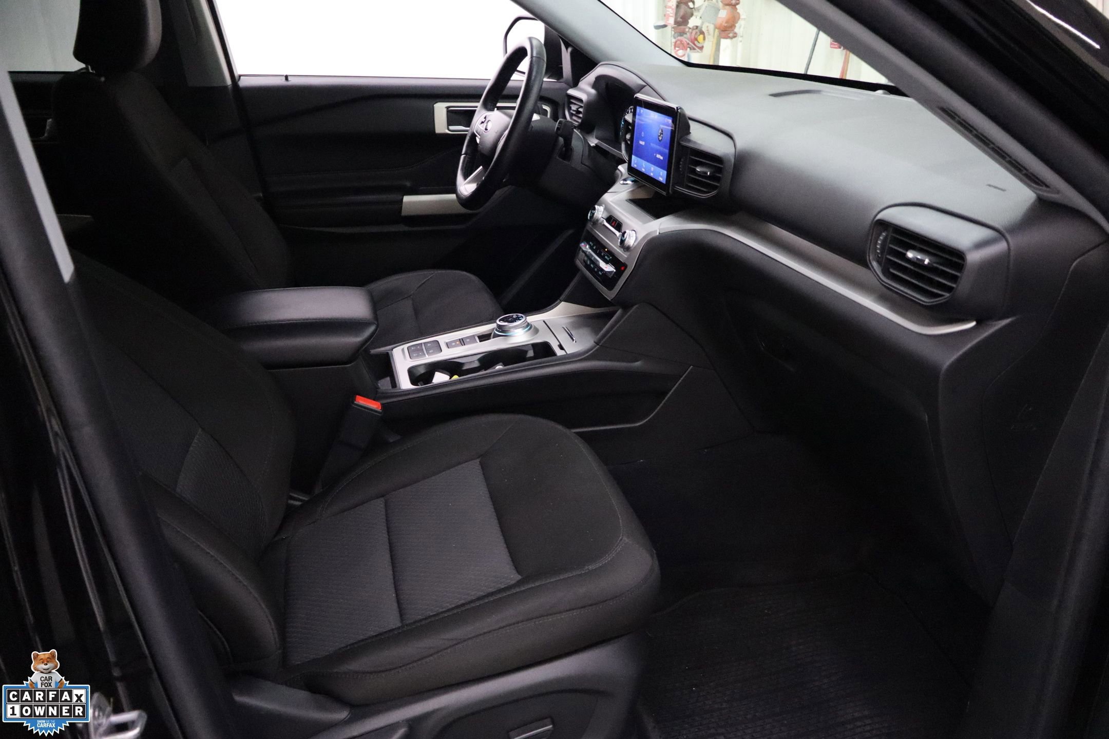 Certified 2023 Ford Explorer XLT image 30