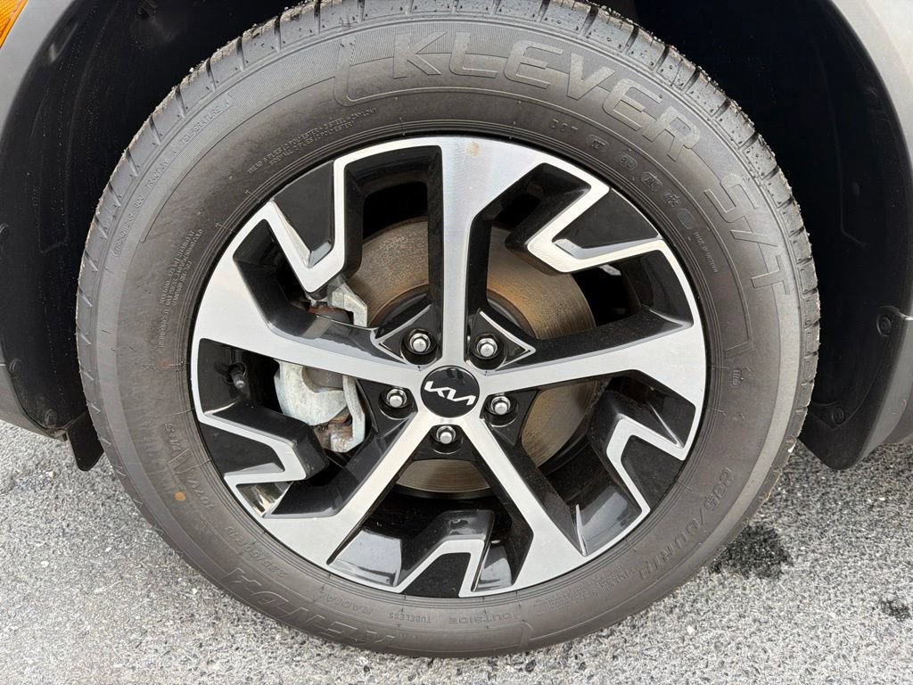 Used 2023 Kia Sportage EX AWD/4WD image 19