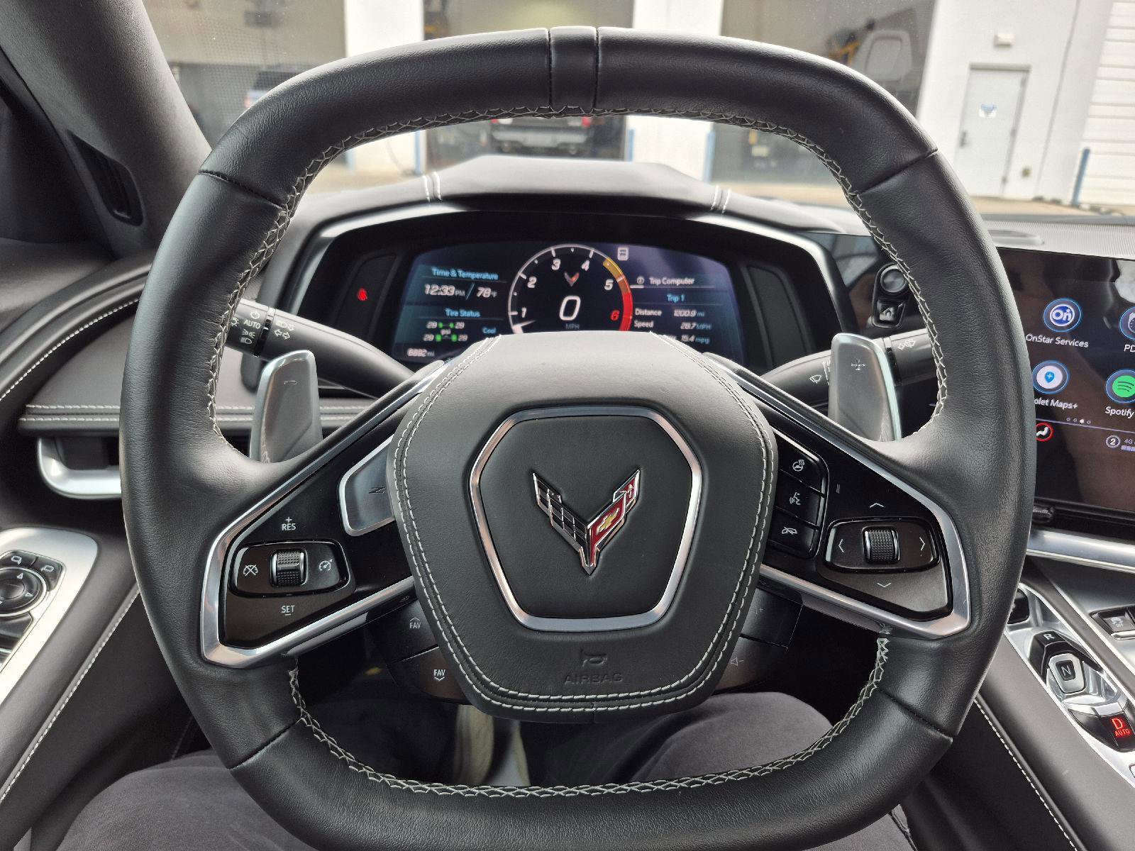 Used 2022 Chevrolet Corvette Stingray Premium Conv w/ Z51 Performance Package image 15