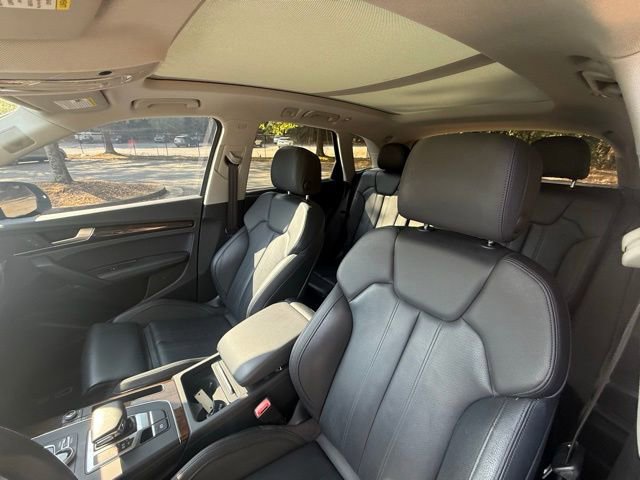 Used 2019 Audi Q5 Prestige w/ Prestige Package image 16