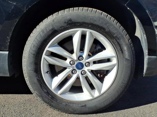 Certified 2018 Ford Edge SEL w/ Equipment Group 201A image 24