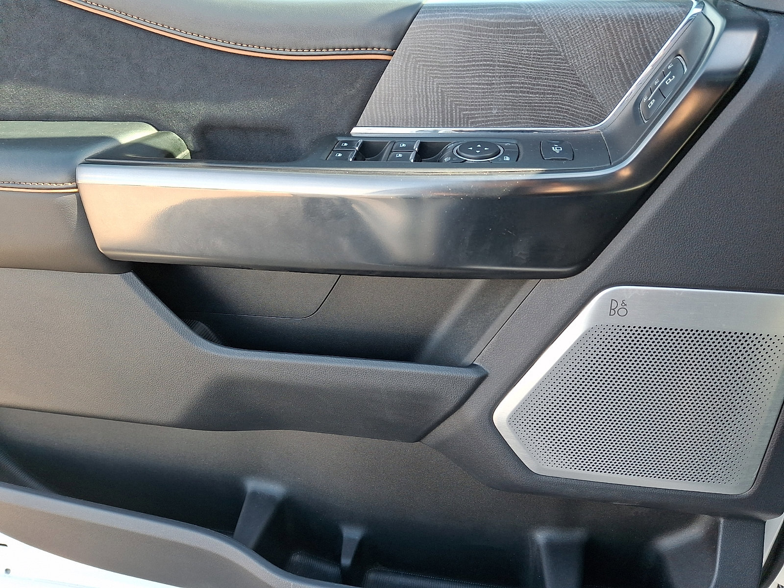 Certified 2024 Ford F450 Platinum w/ FX4 Off-Road Package image 20