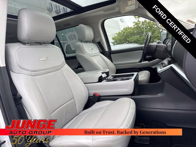 Certified 2025 Ford Expedition Max Platinum w/ Driver's Package AWD/4WD image 10