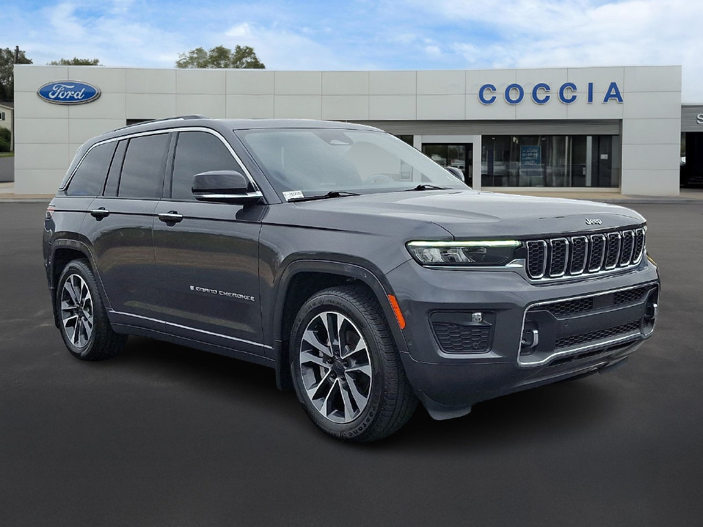 Used 2022 Jeep Grand Cherokee Overland AWD/4WD image 3