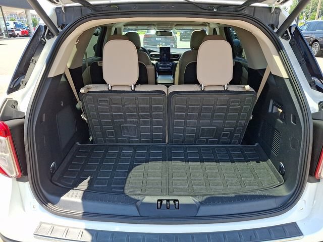Certified 2024 Ford Explorer Limited w/ Limited Technology Package RWD image 23