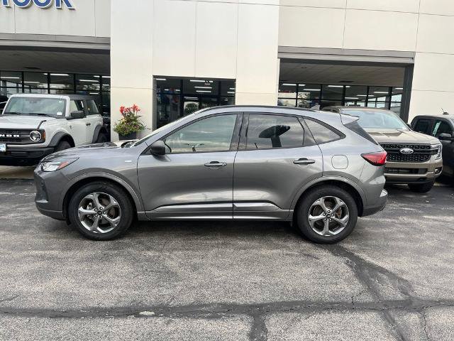 Certified 2023 Ford Escape ST-Line w/ Tech Pack #1 AWD/4WD image 3