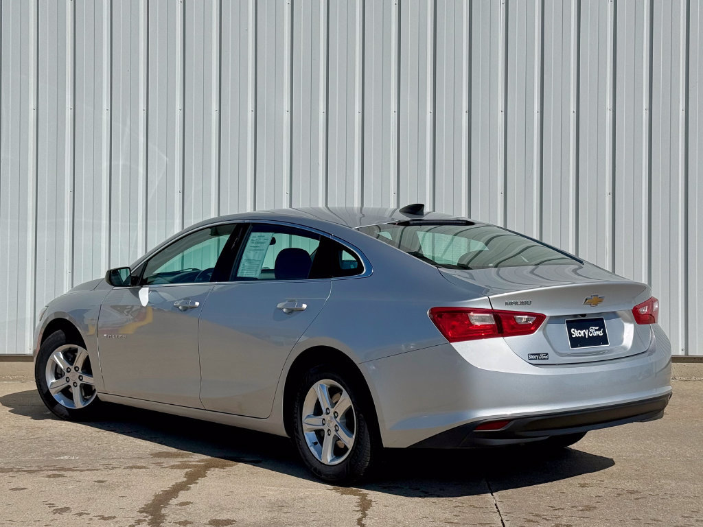 Used 2020 Chevrolet Malibu LS FWD image 4