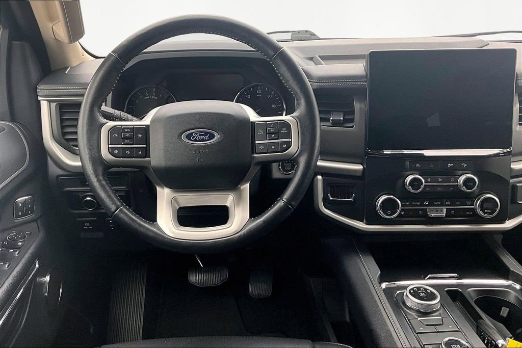 Certified 2024 Ford Expedition Max XLT image 7