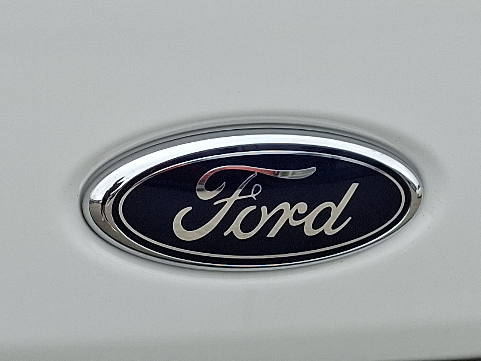 Certified 2025 Ford Transit 250 Low Roof w/ Exterior Upgrade Package RWD image 29