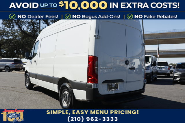 Used 2024 Mercedes-Benz Sprinter 2500 image 5
