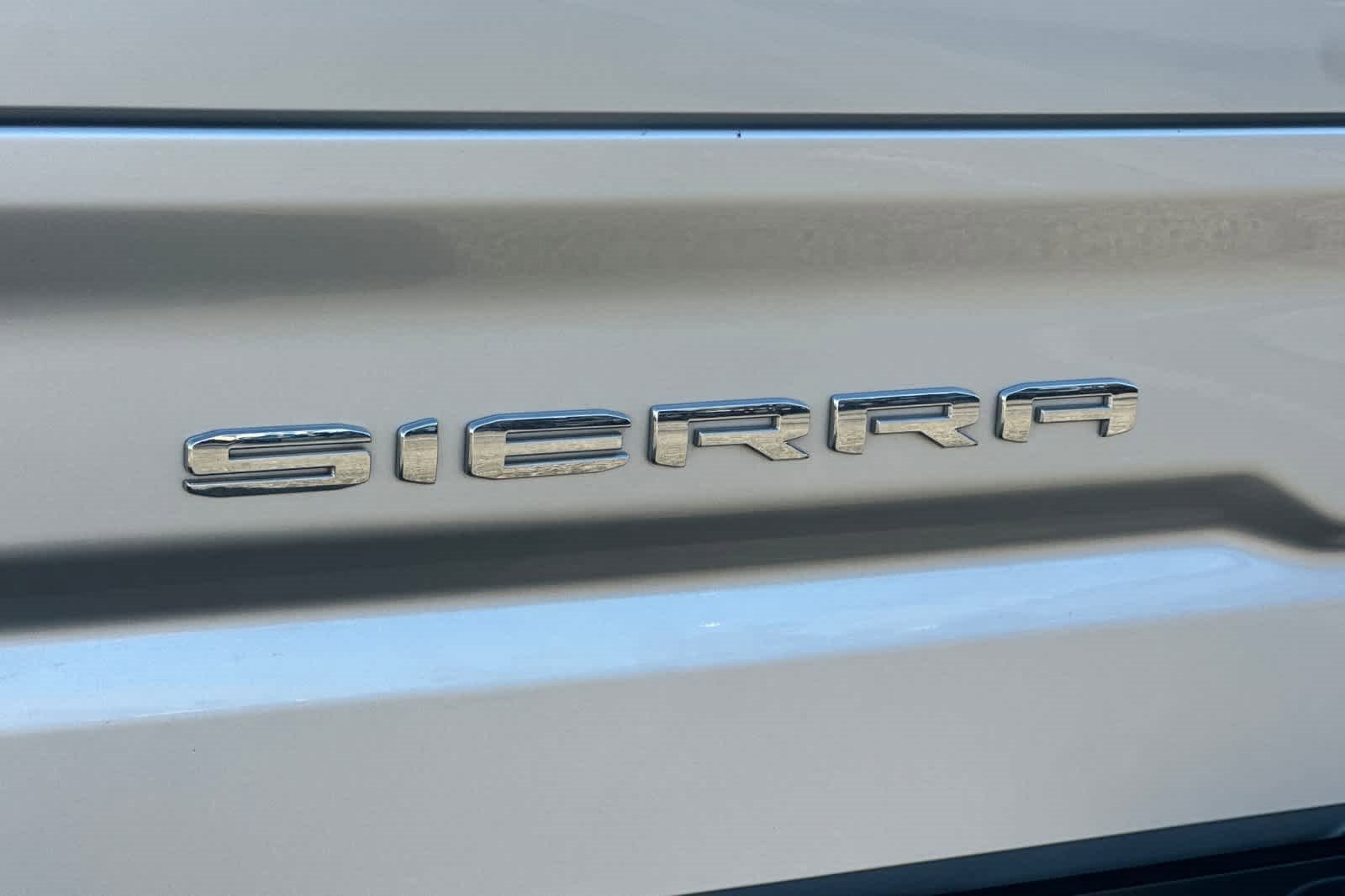 Used 2020 GMC Sierra 1500 SLT w/ SLT Premium Plus Package image 28