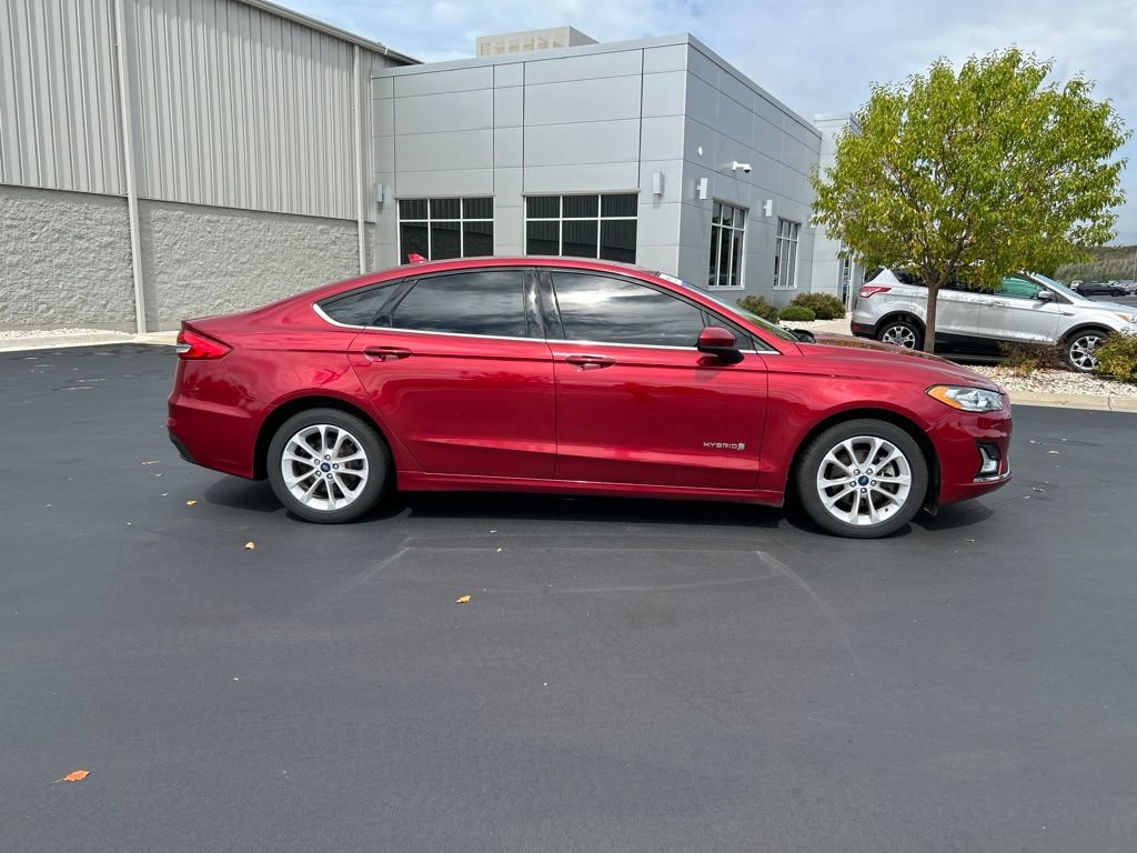 Certified 2019 Ford Fusion SE FWD image 6