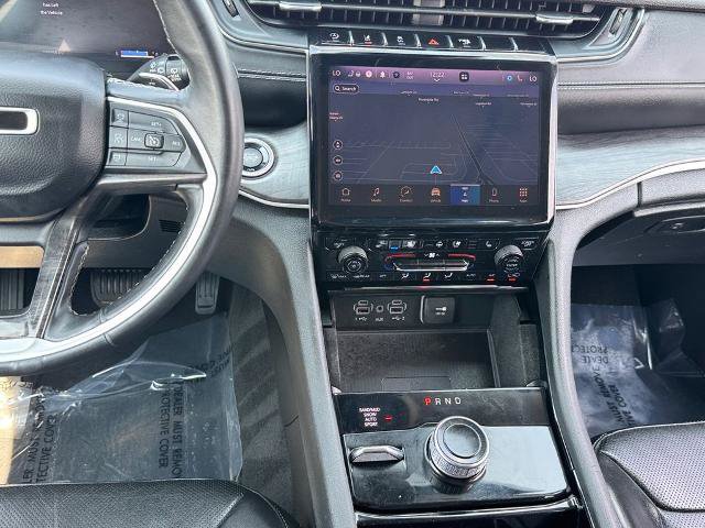 Used 2022 Jeep Grand Cherokee L Limited w/ Luxury Tech Group II AWD/4WD image 14