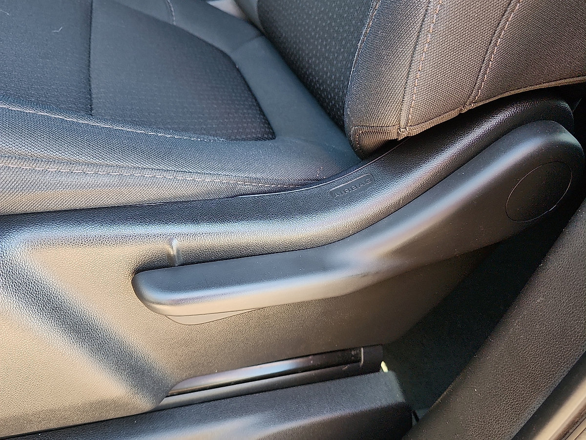 Used 2022 Chevrolet Silverado 1500 Custom RWD image 17