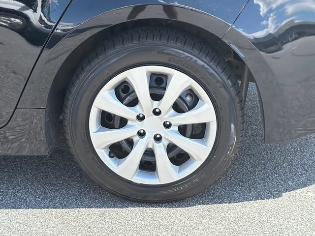 Used 2024 Toyota Corolla LE FWD image 21