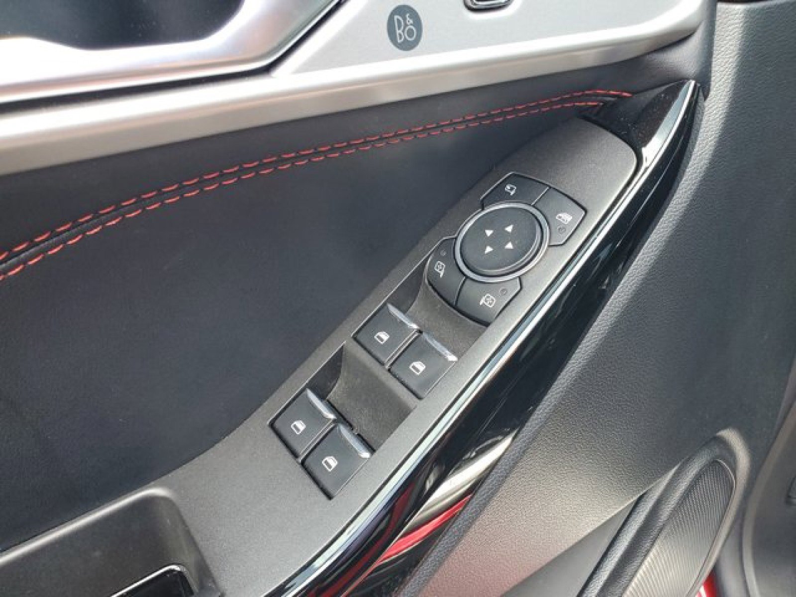 Certified 2023 Ford Explorer ST-Line w/ Class IV Trailer Tow Package RWD image 14