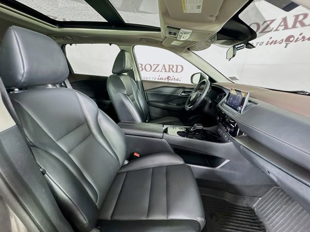 Used 2021 Nissan Rogue SV w/ Premium Package image 33