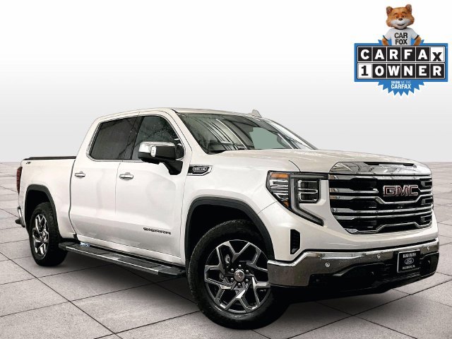 Used 2022 GMC Sierra 1500 SLT w/ SLT Premium Plus Package AWD/4WD image 2