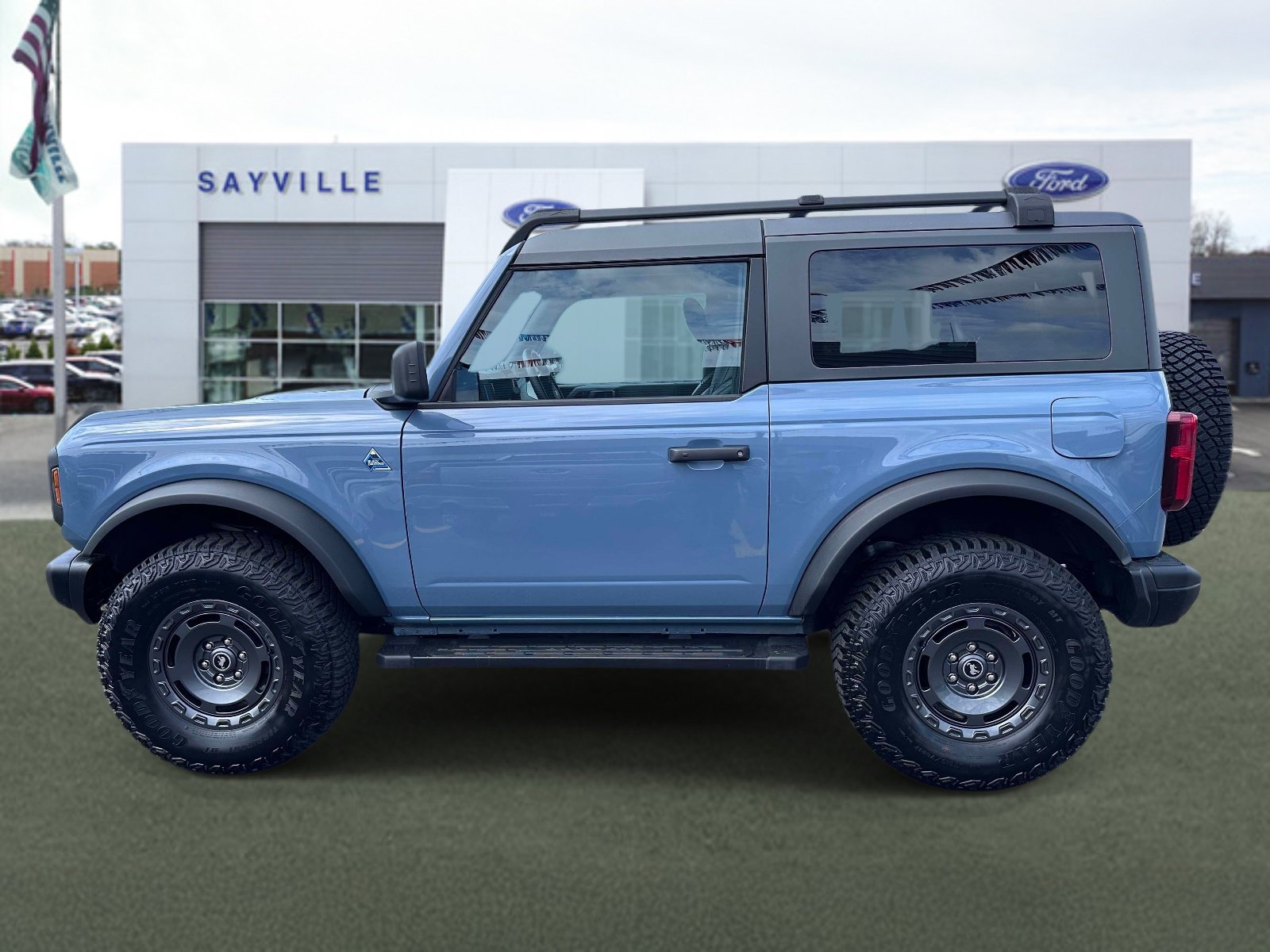 Certified 2024 Ford Bronco Black Diamond AWD/4WD image 2
