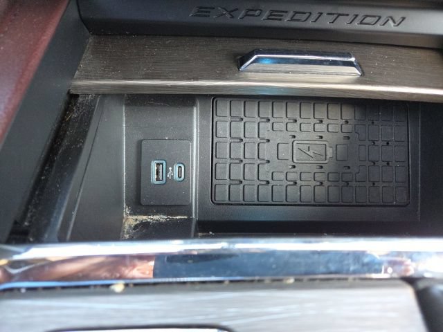 Certified 2024 Ford Expedition Limited RWD image 36