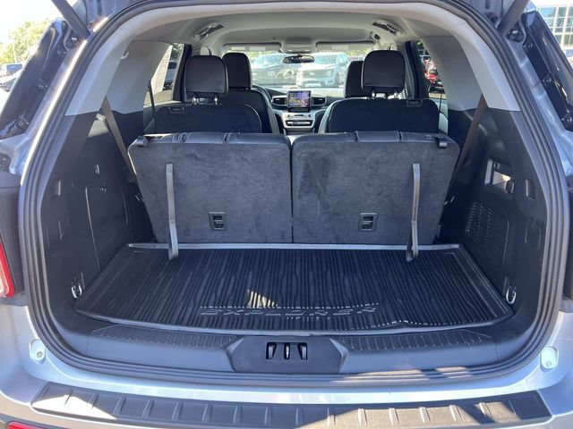 Certified 2024 Ford Explorer XLT w/ Equipment Group 202A AWD/4WD image 11
