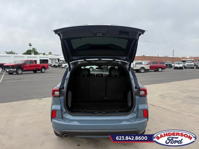 Certified 2023 Ford Escape ST-Line image 9