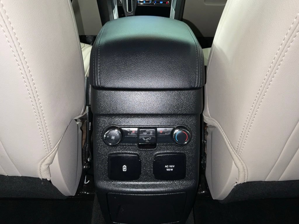 Certified 2018 Ford Explorer Limited FWD image 18