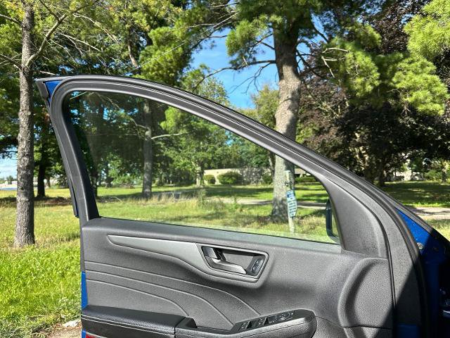 Certified 2023 Ford Escape Active AWD/4WD image 26
