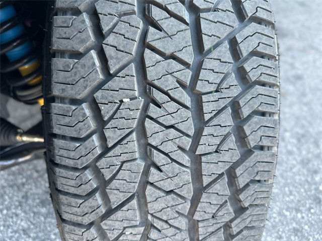 Used 2024 Nissan Frontier PRO-4X w/ Pro Convenience Package image 11