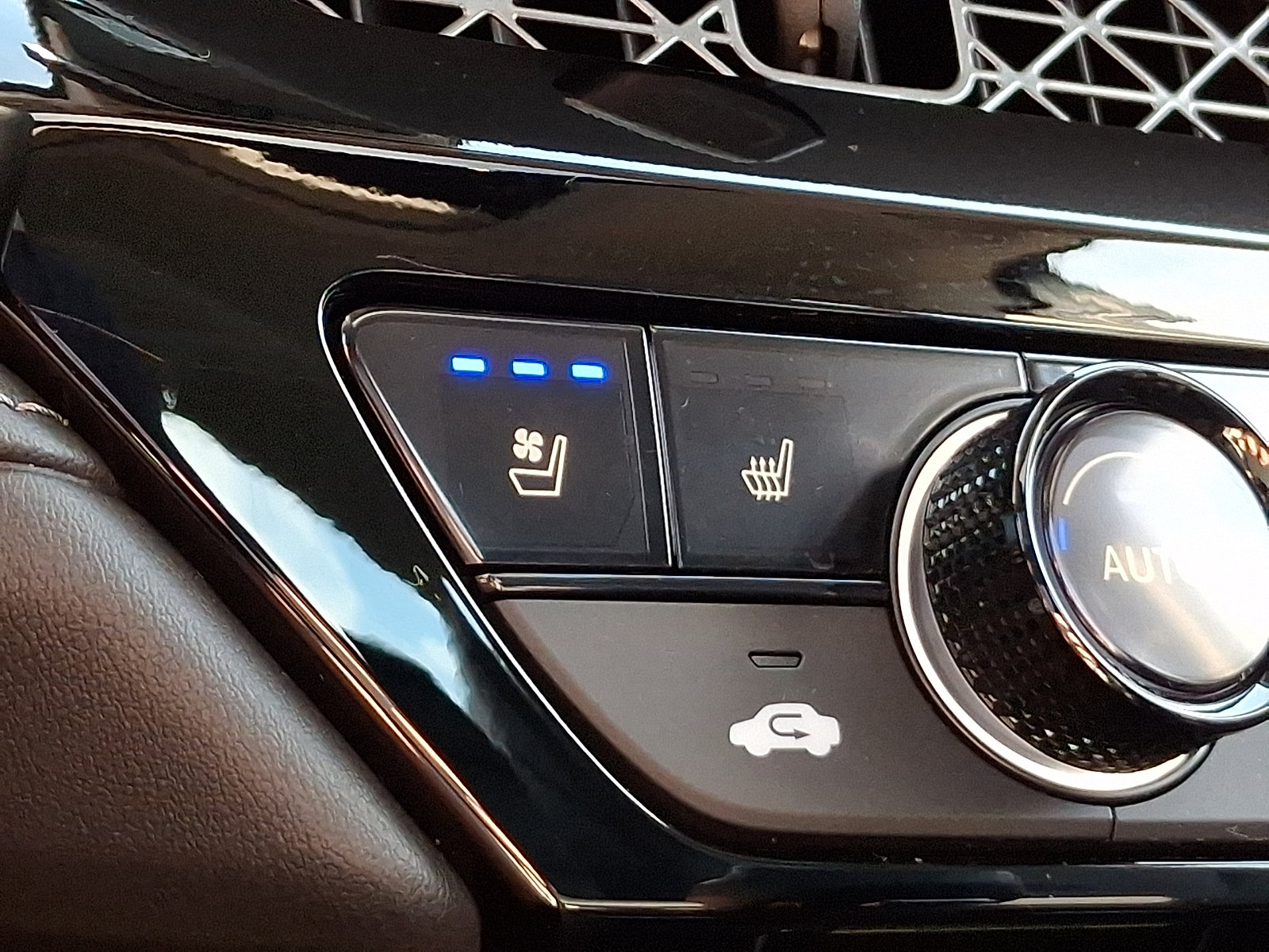 Used 2023 Honda Accord Touring image 25