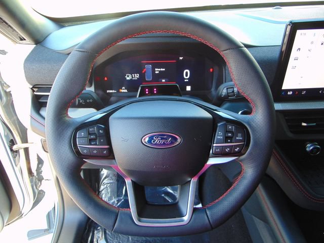 Certified 2025 Ford Explorer ST-Line w/ Premium Package AWD/4WD image 15