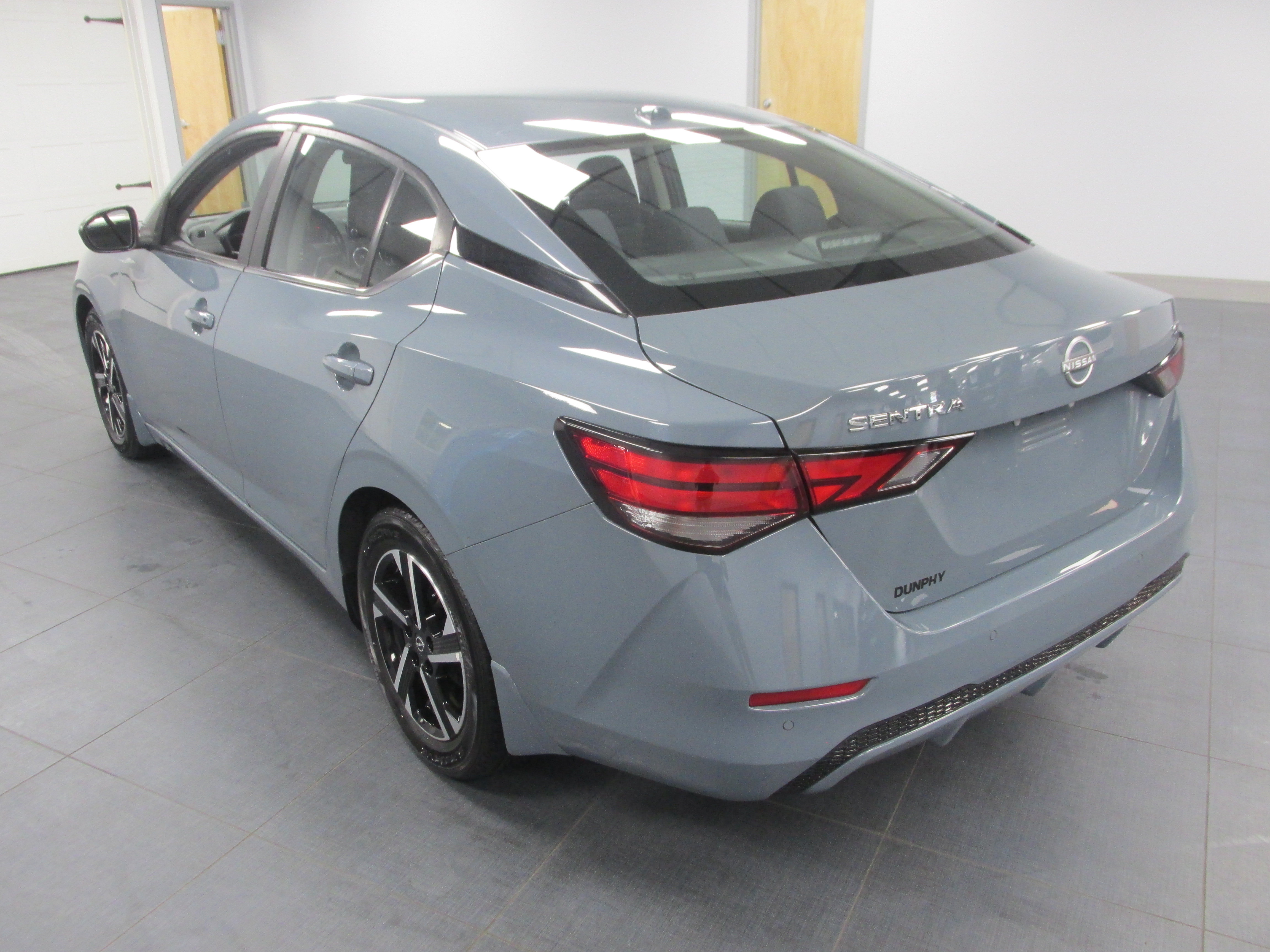 Used 2024 Nissan Sentra SV w/ All-Weather Package FWD image 7