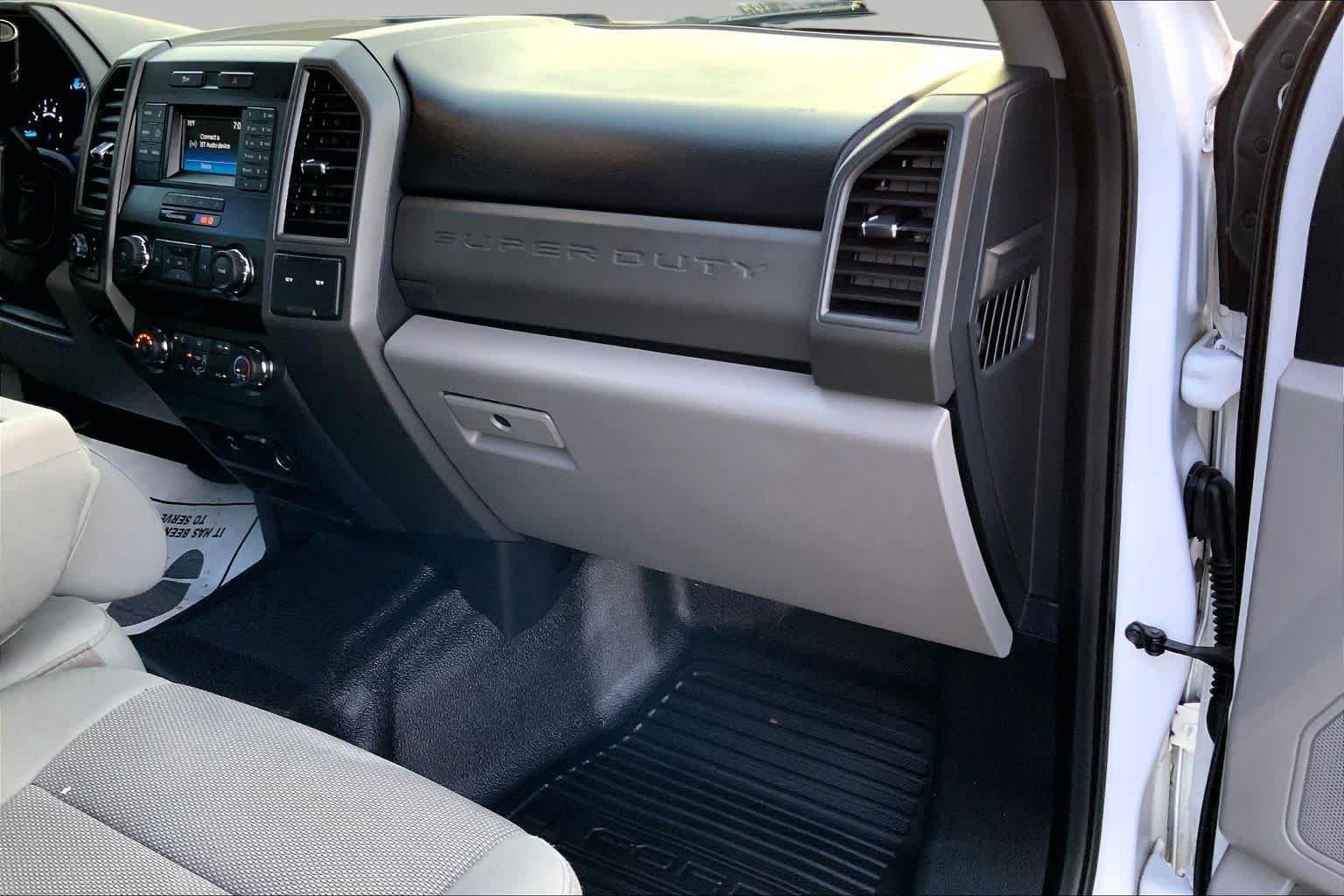 Certified 2019 Ford F250 XL w/ XL Value Package AWD/4WD image 15