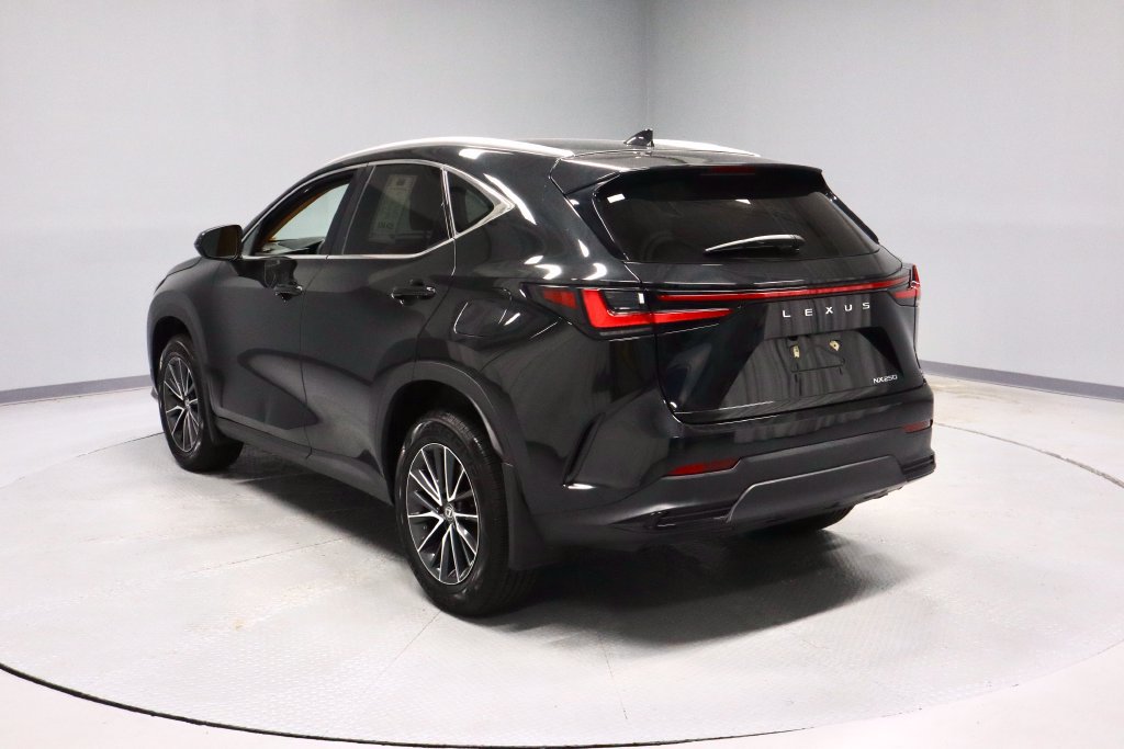 Used 2024 Lexus NX 250 FWD image 9