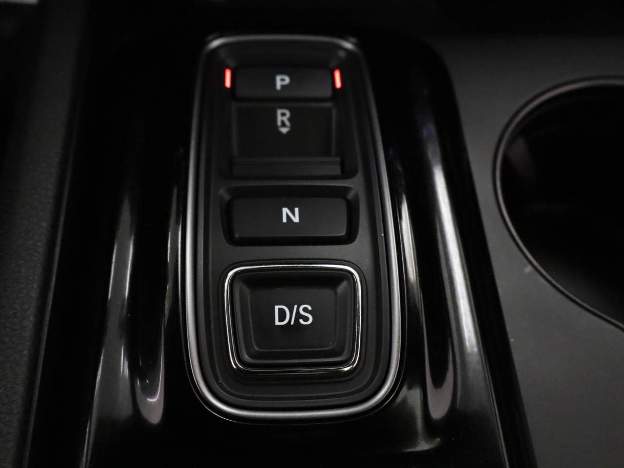 Used 2025 Honda Pilot TrailSport image 9