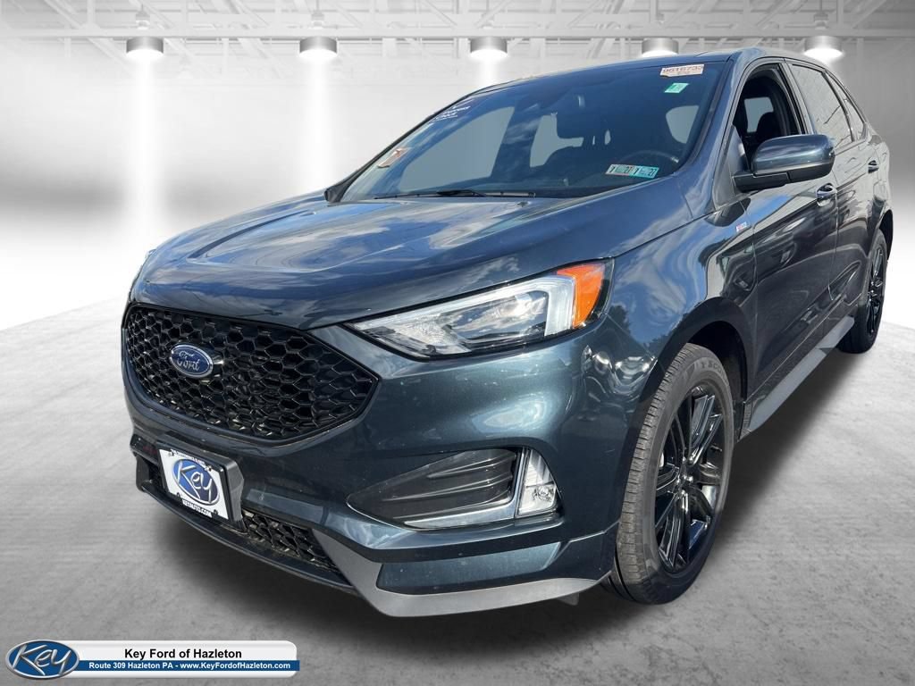 Certified 2022 Ford Edge ST-Line w/ Class II Trailer Tow Package AWD/4WD image 3