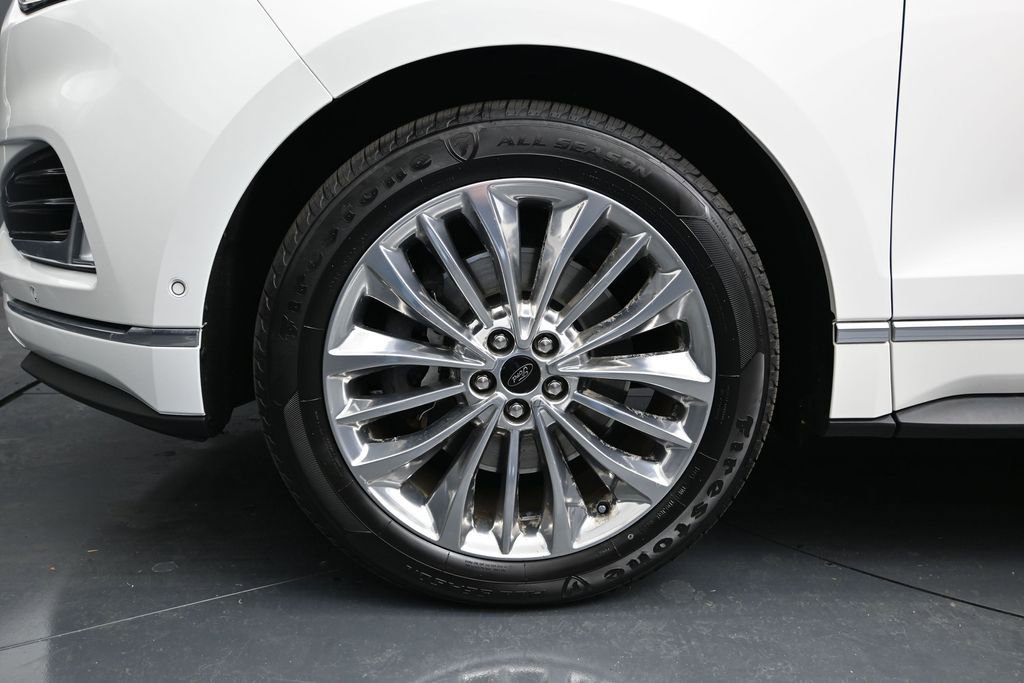 Certified 2020 Ford Edge Titanium w/ Equipment Group 301A AWD/4WD image 14