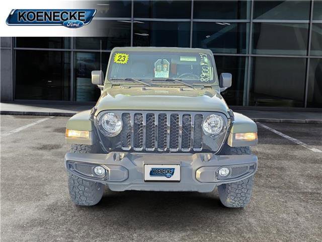 Used 2023 Jeep Gladiator Sport image 8