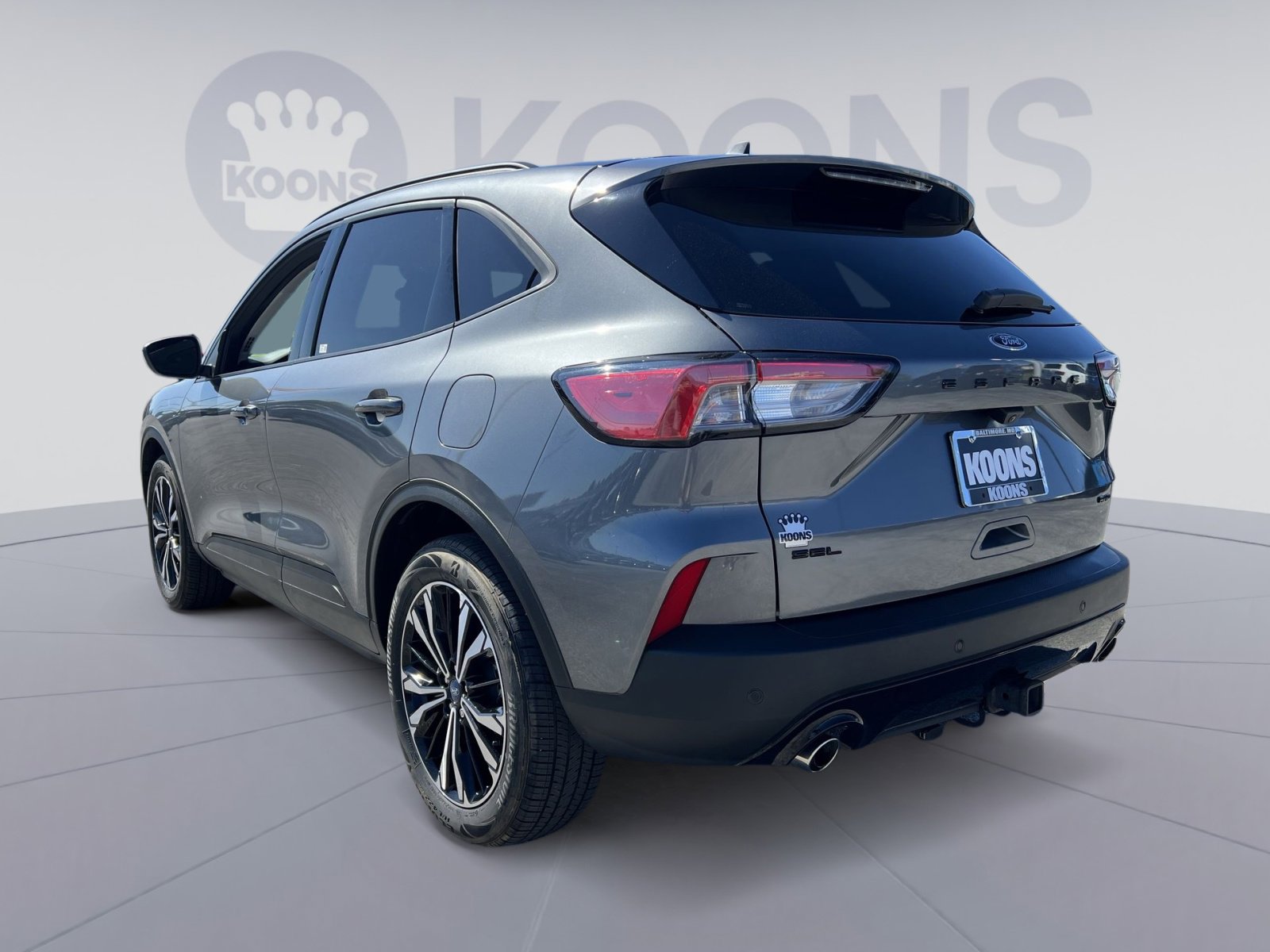 Certified 2022 Ford Escape SEL w/ SEL Stealth AWD Package image 4