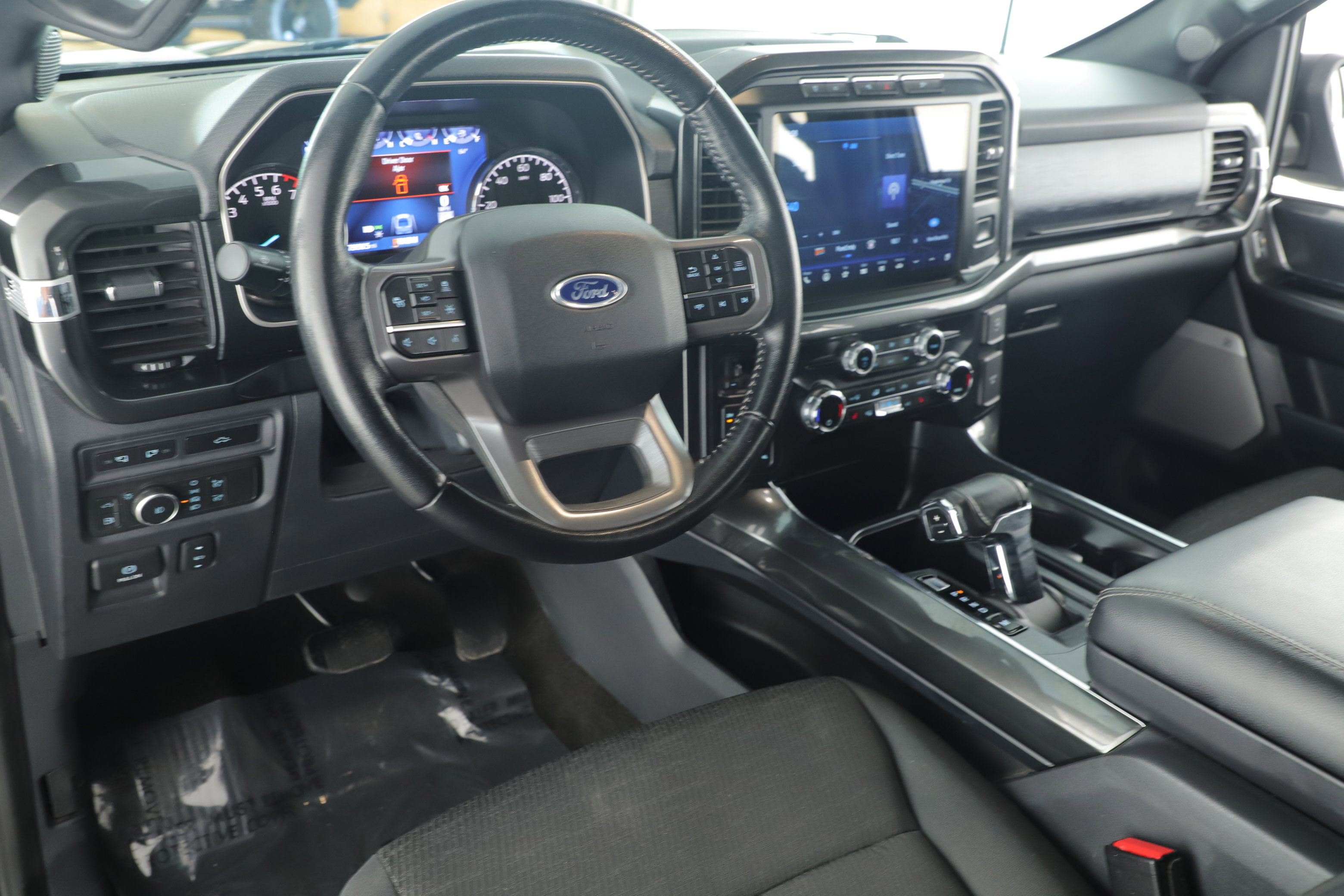 Certified 2021 Ford F150 XLT w/ Equipment Group 302A High image 14